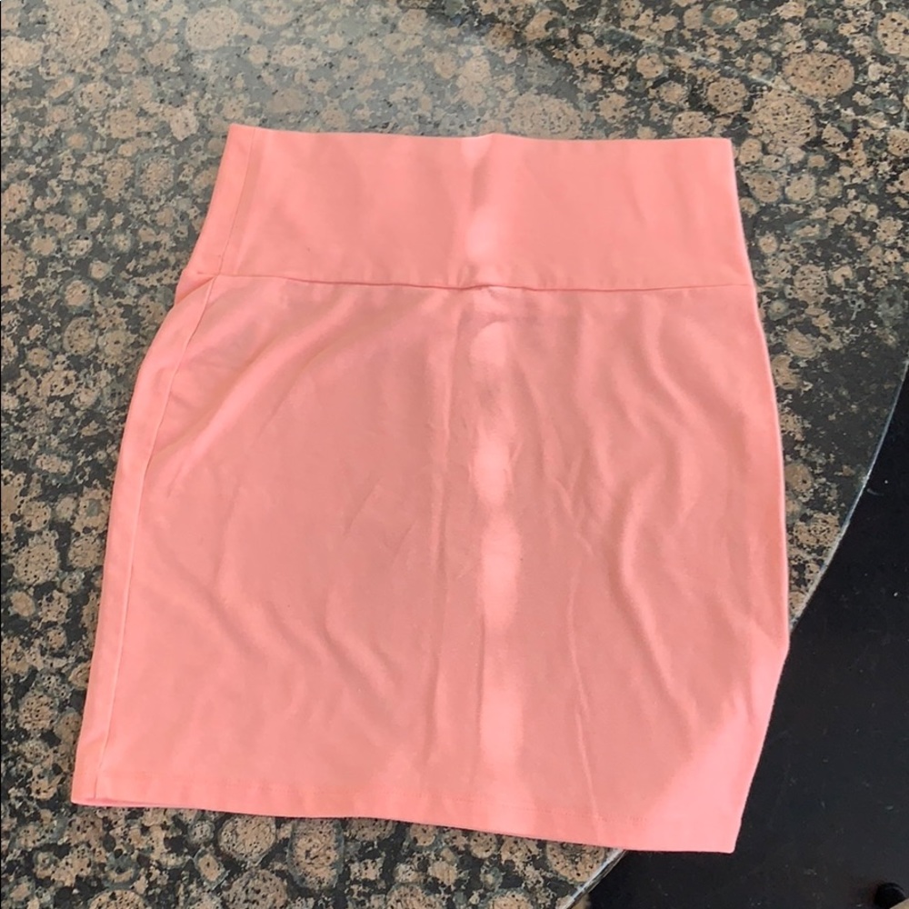 Mini skirt - Picture 2 of 2